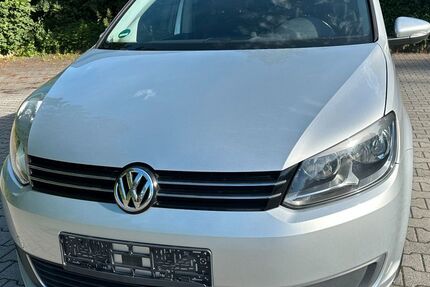 VW Touran 110.600 km 9.500 &euro; Bensheim 64625