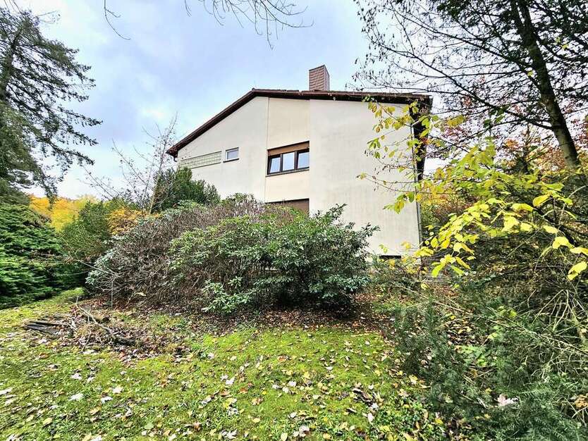 Haus zum Kaufen in Obertshausen 1.650.000 € 250 m²