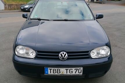 VW Golf 330.500 km 1.200 &euro; Markelsheim 97980