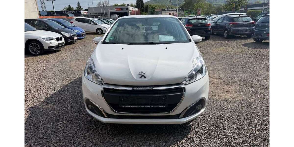 Peugeot 208 87.215 km 6.990 &euro; Lebach 66822