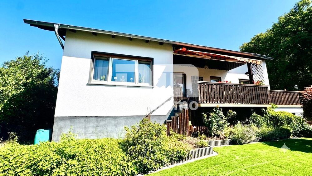 Altengerechtes kompaktes Wohnhaus mit Terrasse Garage und großem Garten für Naturliebhaber - Einfamilienhaus Eschwege | Angebot:27196446