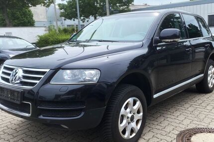 VW Touareg 282.325 km 2.770 &euro; Hamburg 20537