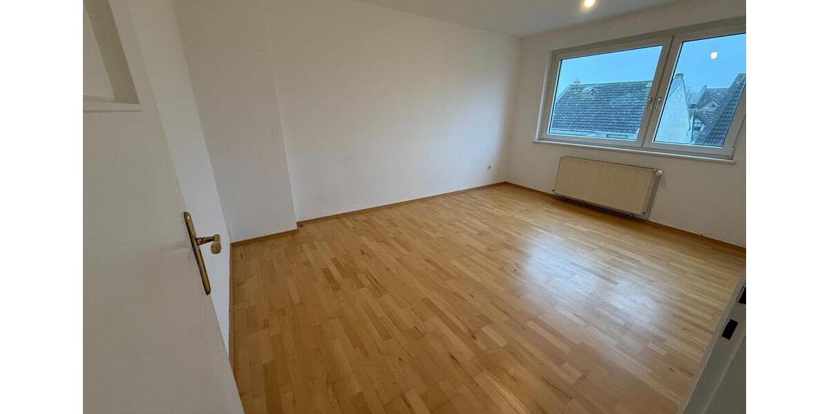 2 Zimmer Wohnung mit Balkon in Winkel 2 zimmer