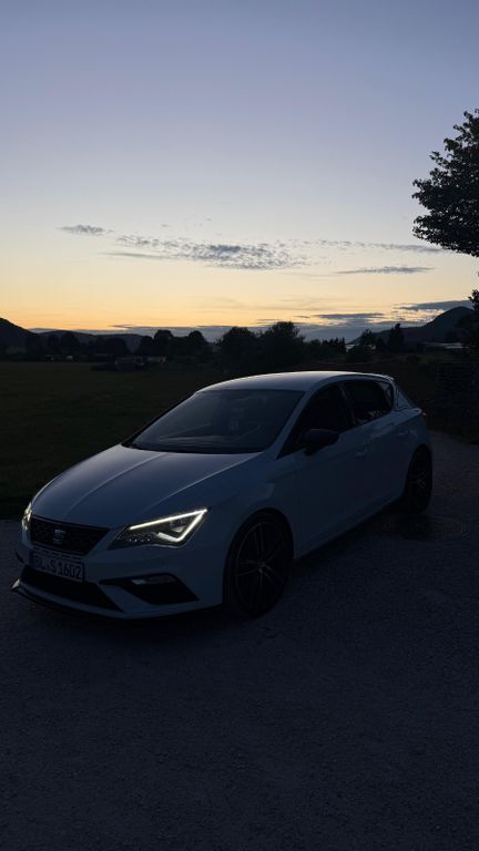 Seat Leon 88.804 km 21.500 € Albstadt-Ebingen 72458