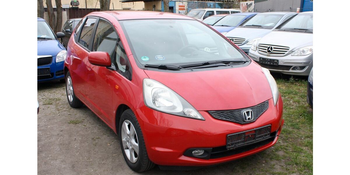 Honda Jazz 201.300 km 2.299 &euro; Berlin 13057