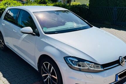 VW Golf 91.500 km 15.790 &euro; Göttingen 37077