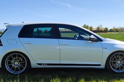 VW Golf 109.600 km 17.750 &euro; Willstätt 77731