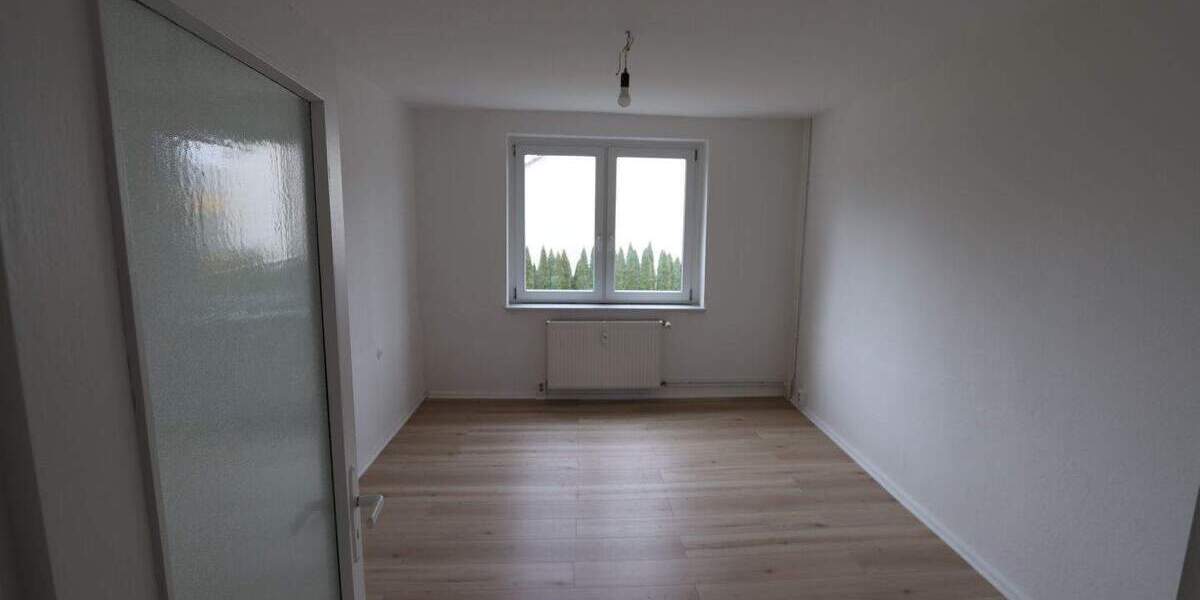 Etagenwohnung Seegebiet Mansfelder Land Röblingen am See - 2 Zimmer, 50 m&sup2;, 325&euro; | Angebot:25568471