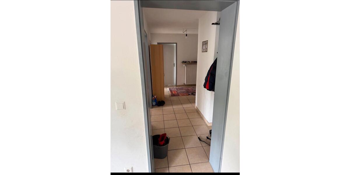 Erdgeschoßwohnung Schriesheim - 4 Zimmer, 112 m&sup2;, 620&euro; | Angebot:26687954