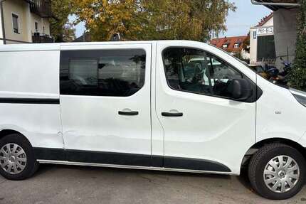 Renault Trafic 189.800 km 8.999 &euro; München 81245