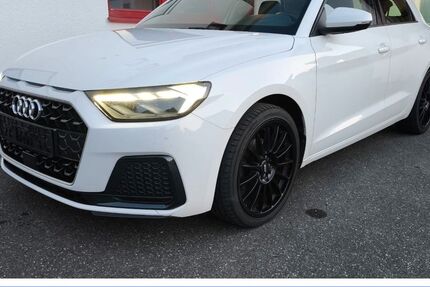 Audi A1 81.000 km 16.999 € Balingen-Engstlatt 72336