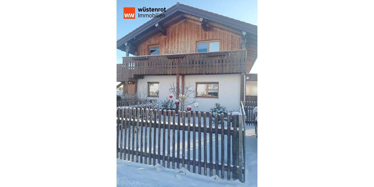 Top MFH in Oberhaching. Lange Laufzeit der Erbpacht mit Verlängerung ,WFL ca. 286m², Umbau 2001 8 zimmer