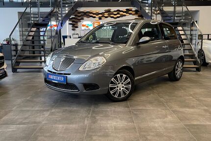 Lancia Ypsilon 106.874 km 2.999 &euro; Pfaffenhofen 85276