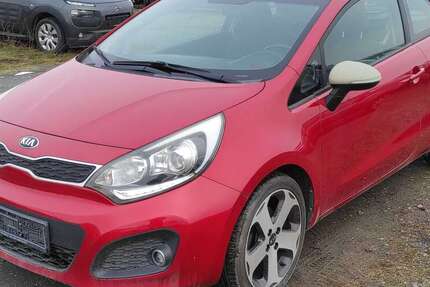 Kia Rio 133.205 km 3.999 &euro; Bickenbach 64404