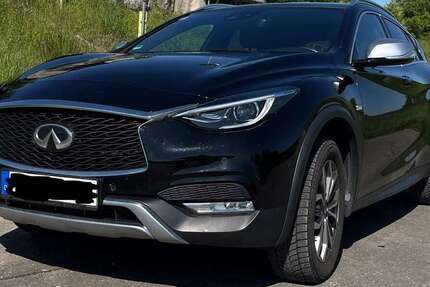 INFINITI QX30 93.000 km 17.150 &euro; Gemmingen 75050