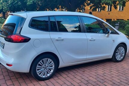 Opel Zafira 141.629 km 7.300 &euro; München 81245