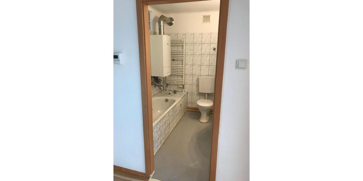 Dachgeschoßwohnung Saarbrücken West - 2 Zimmer, 50 m&sup2;, 97.500&euro; | Angebot:26848309