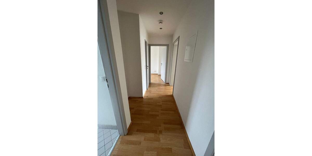 Zimmer Halle/Saale Südstadt - 3 Zimmer, 59 m&sup2;, 445&euro; | Angebot:25968710