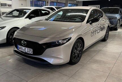 Mazda 3 5.813 km 27.990 &euro; Wilhelmshaven 26388