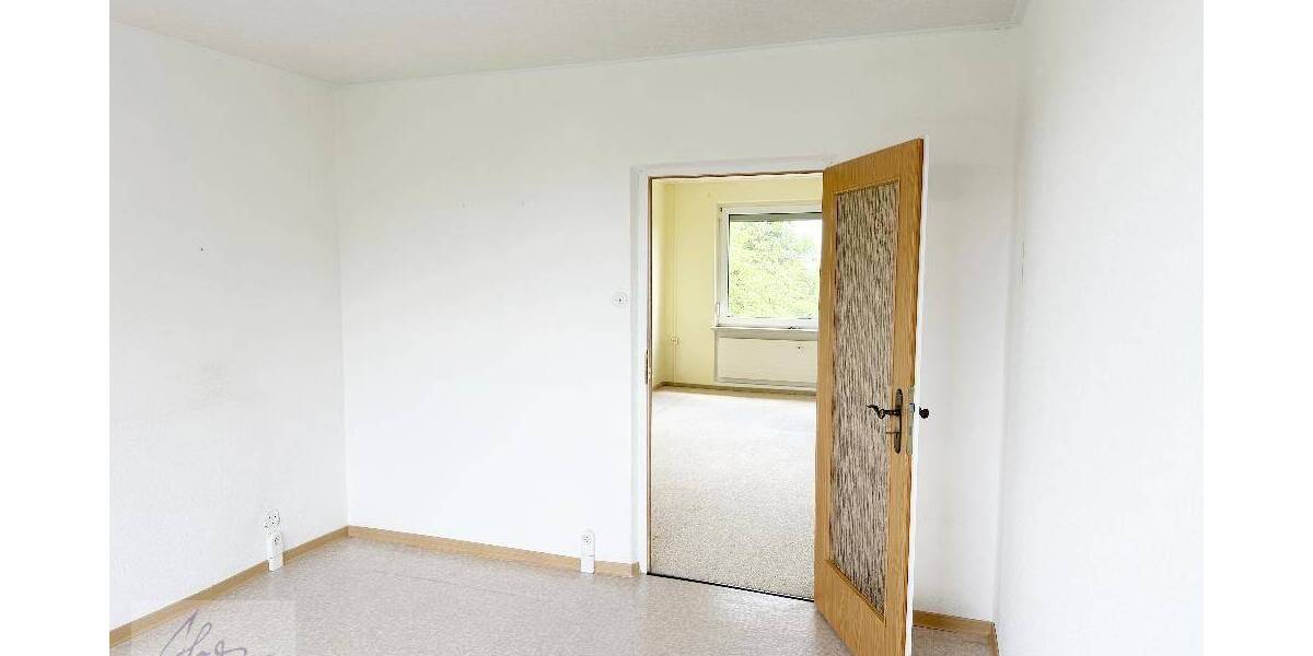 Etagenwohnung Zeithain - 3 Zimmer, 57 m&sup2;, 23.000&euro; | Angebot:26904035