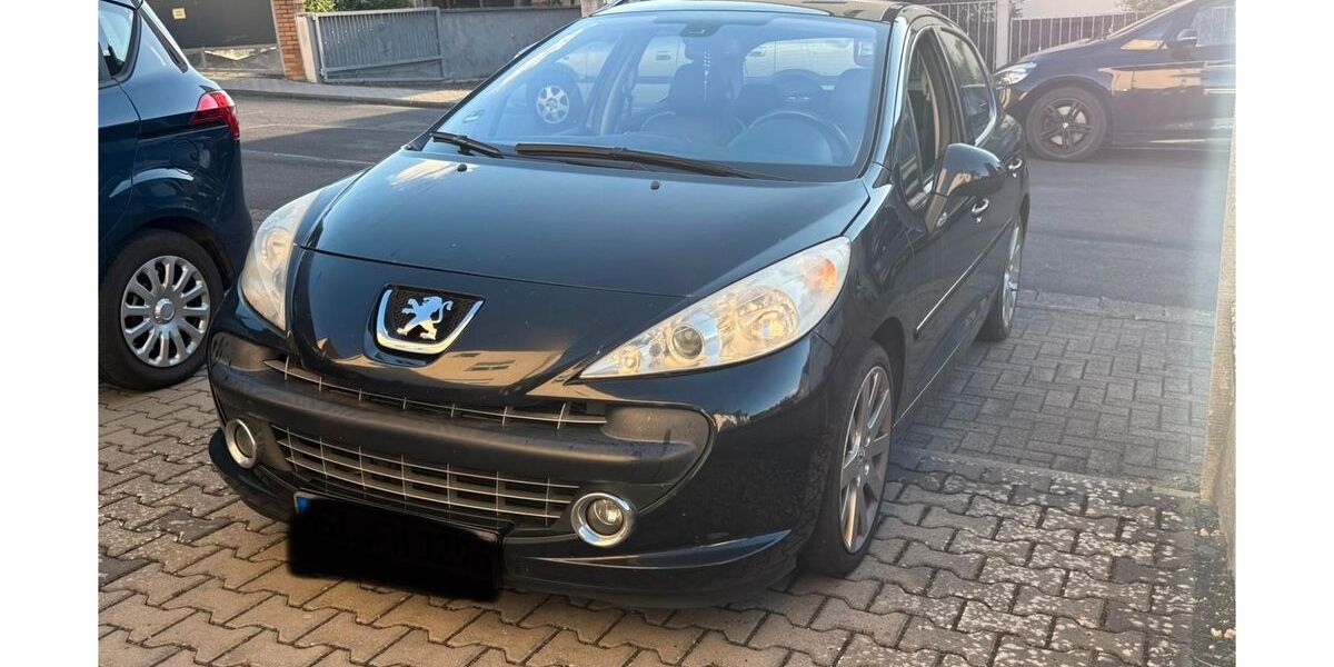 Peugeot 207 148.000 km 2.000 &euro; Gießen 35398