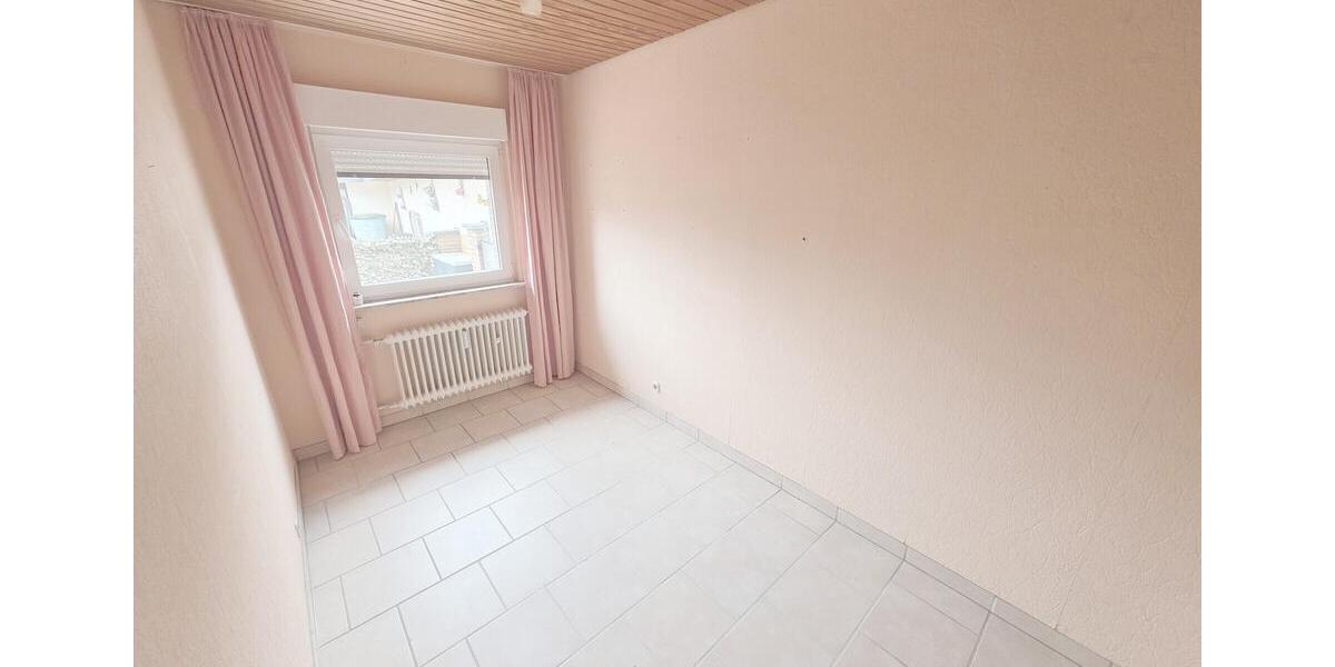 Erdgeschoßwohnung Niederkassel - 3 Zimmer, 57 m&sup2;, 749&euro; | Angebot:26279227