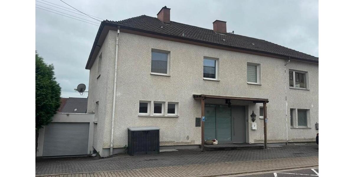 Einfamilienhaus Lebach - 9 Zimmer, 335 m&sup2;, 374.900&euro; | Angebot:26884831