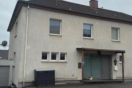 Haus Lebach - 9 Zimmer, 335 m&sup2;, 374.900&euro; | Angebot:26884831