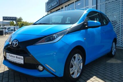 Toyota Aygo (X) 42.580 km 10.990 € Aschersleben 06449