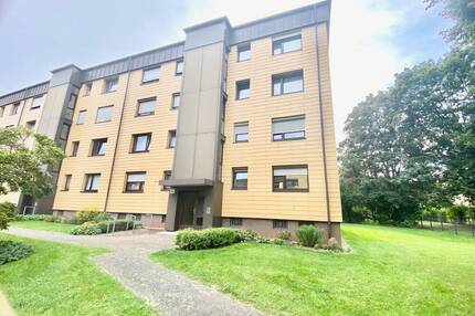 Lichtdurchflutete, frisch renovierte 3,5-Zimmerwohnung mit Balkon, in Berenbostel