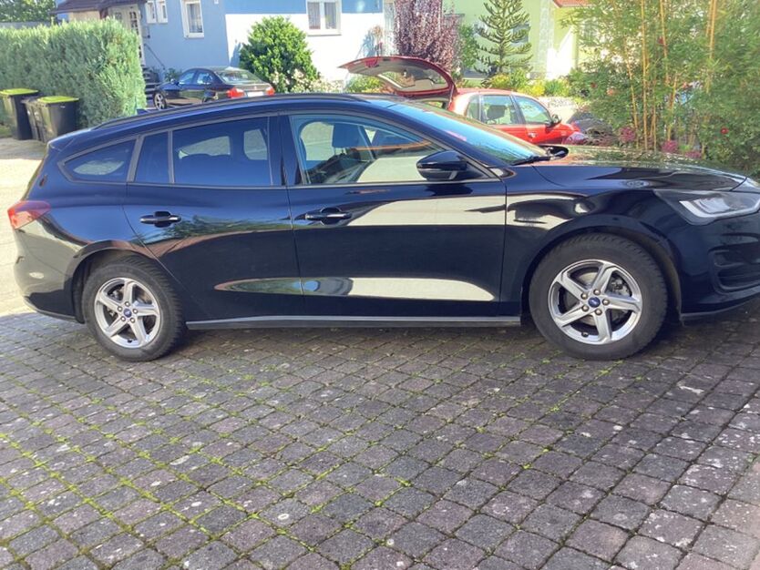 Ford Focus 89.000 km 14.500 € Seckach-Gr. 74743