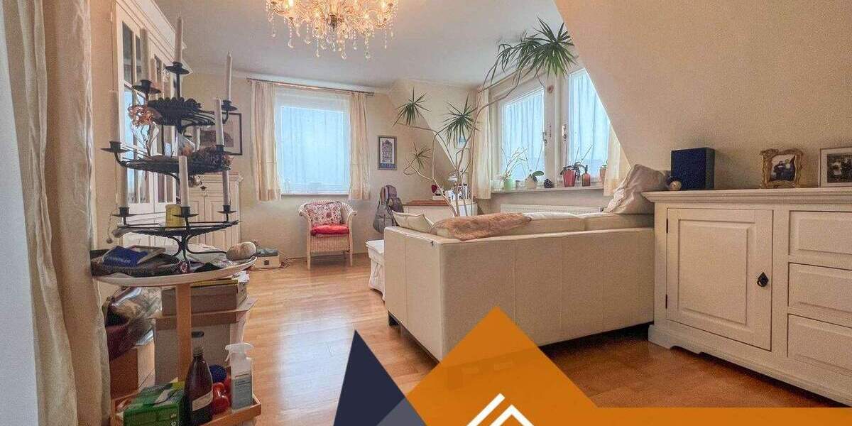 Einfamilienhaus Stockheim - 8 Zimmer, 240 m&sup2;, 319.000&euro; | Angebot:25800366
