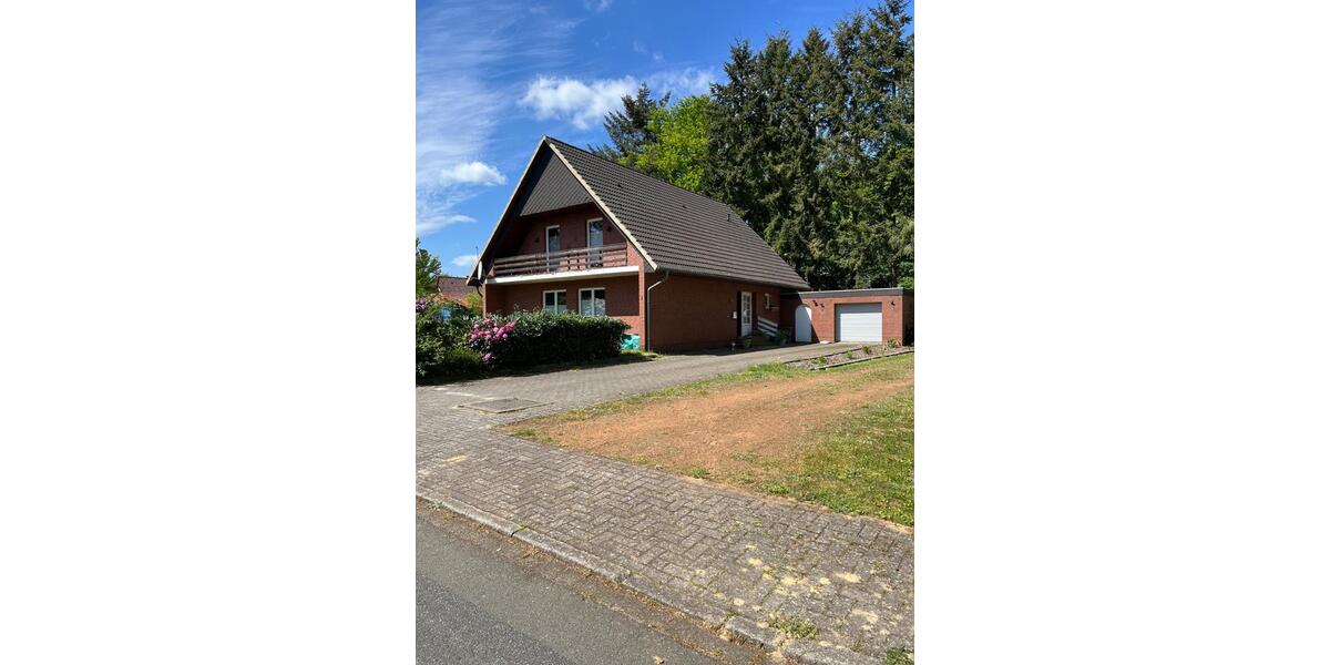 Modernisiertes großes Einfamilienhaus mit Keller Provisionsfrei 4 zimmer