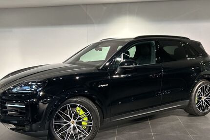 Porsche Cayenne 27.750 km 88.900 € München 80993