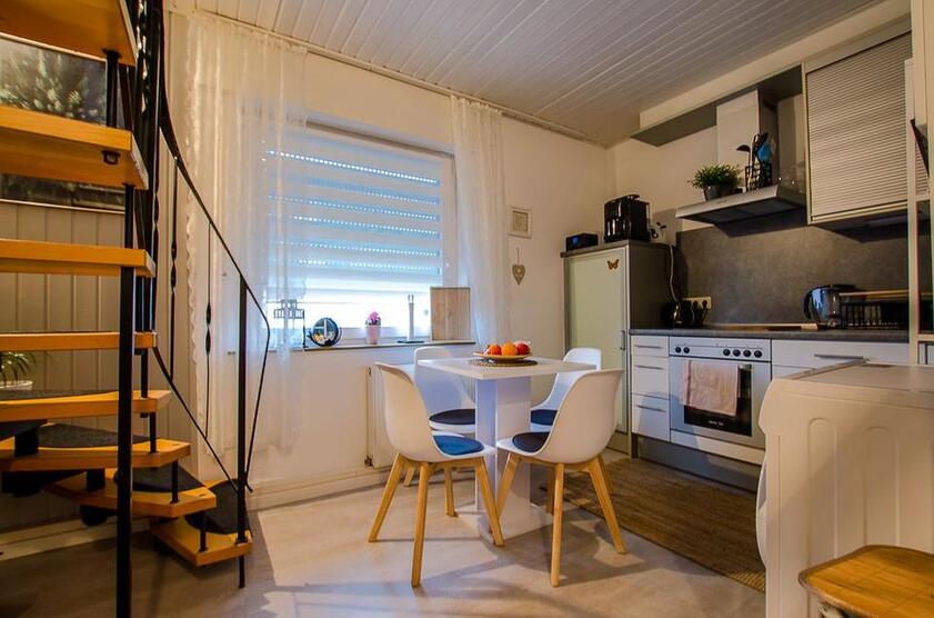 Maisonettewohnung mit Einbauküche für eine Person zimmer