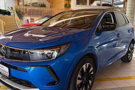 Opel Grandland (X) 6.100 km 29.900 &euro; Maßbach/Poppenlauer 97711