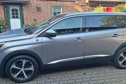 Peugeot 5008 83.400 km 15.900 &euro; Korschenbroich 41352