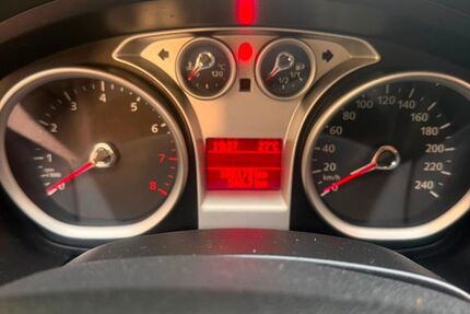 Ford Focus 166.000 km 4.500 &euro; Dortmund 44141