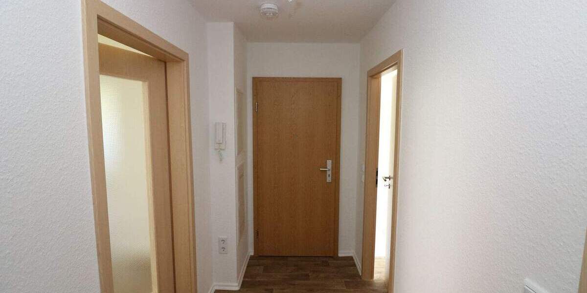 Hier kocht der Chef noch selbst...neu sanierte 2-RW mit Einbauküche, Dusche u. Balkon!!! 2 zimmer