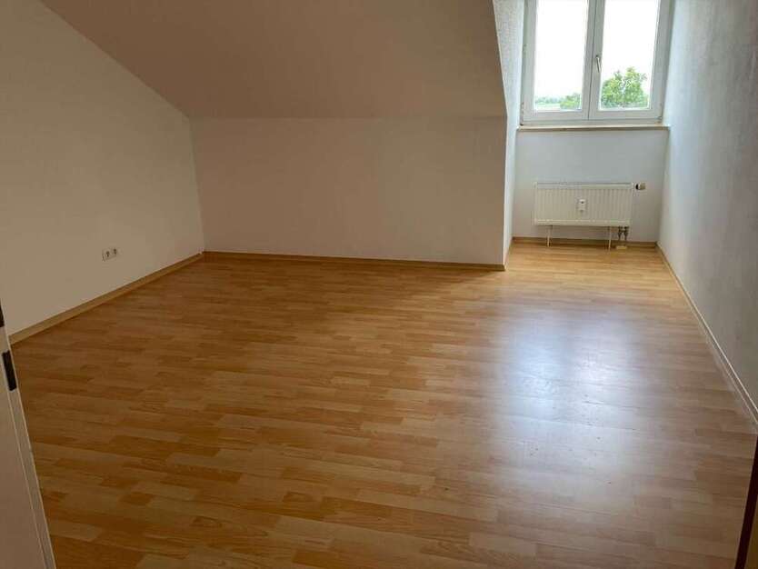 Wohnung zum Mieten in Traunreut 633,70 € 77.28 m²