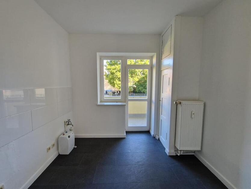 Wohnglück trifft auf Idylle - 2-Zimmer-EG-Wohnung mit Balkon in Neuruppin zu vermieten!