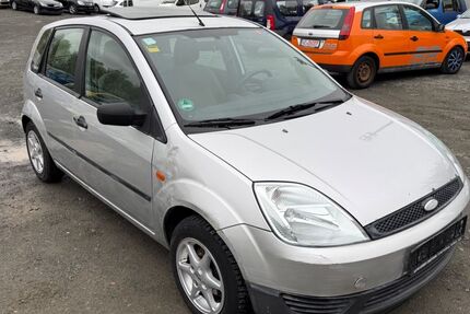 Ford Fiesta 380.000 km 550 &euro; Wetzlar 35576