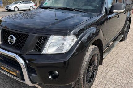 Nissan Navara 270.000 km 10.800 &euro; Berlin 13158