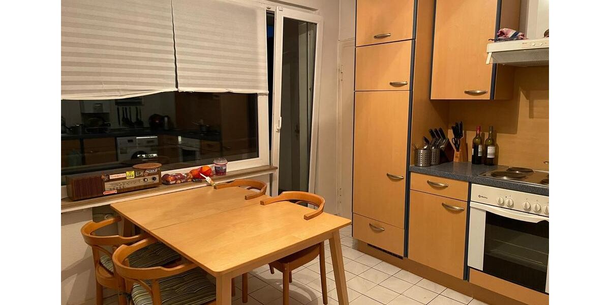 Wohnen auf Zeit Düsseldorf Pempelfort - 35 Zimmer, 100 m&sup2;, 679&euro; | Angebot:26397471