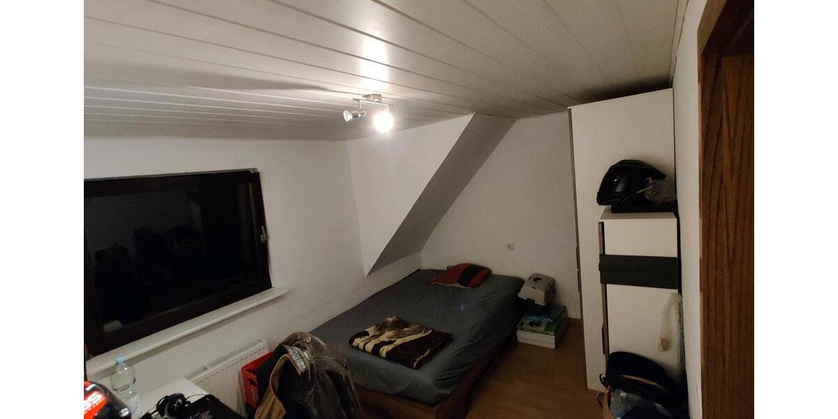 Einliegerwohnung im Dachgeschoss in Gummersbach zu vermieten! 2 zimmer