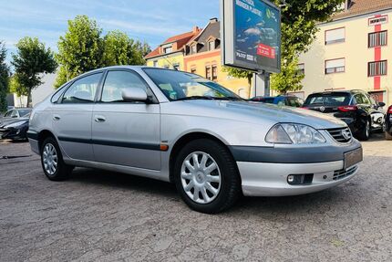 Toyota Avensis 232.000 km 3.200 &euro; Saarbrücken 66115