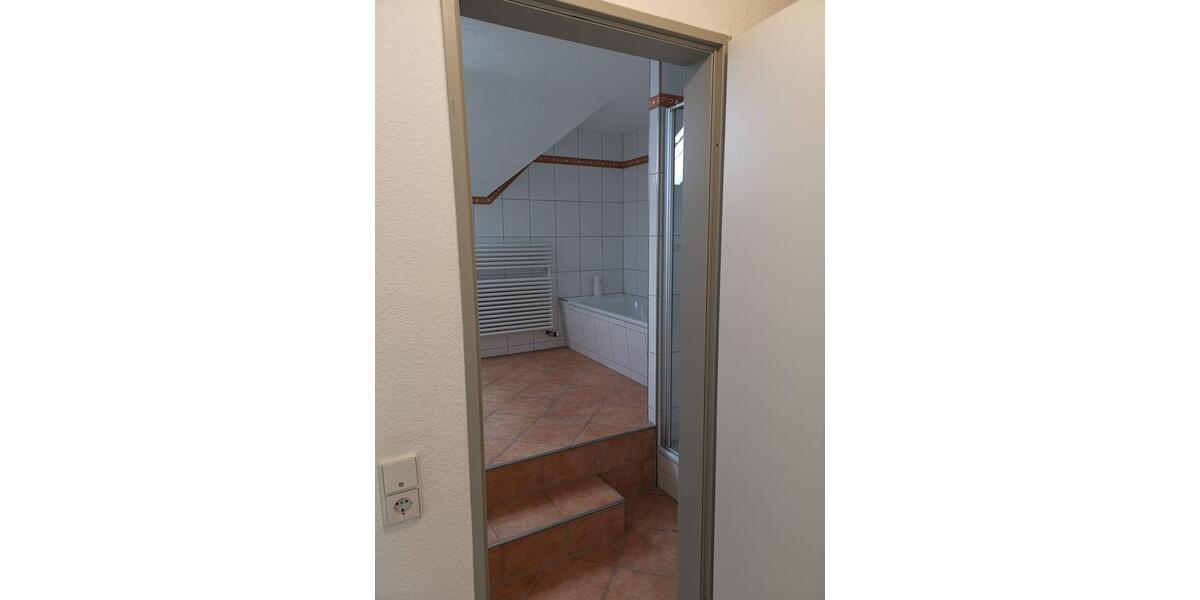 Etagenwohnung Kaufungen - 3 Zimmer, 86 m&sup2;, 1.032&euro; | Angebot:25323826