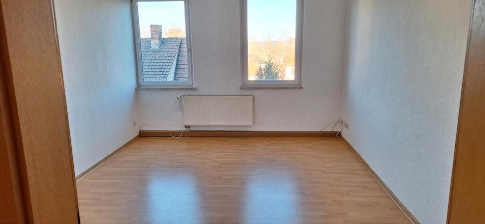 Etagenwohnung Pößneck - 2 Zimmer, 47 m&sup2;, 480&euro; | Angebot:26354154