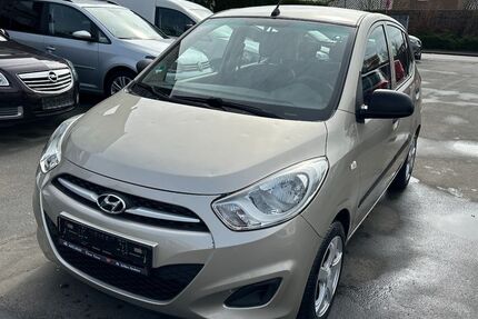 Hyundai i10 136.000 km 2.490 &euro; Paderborn 33100