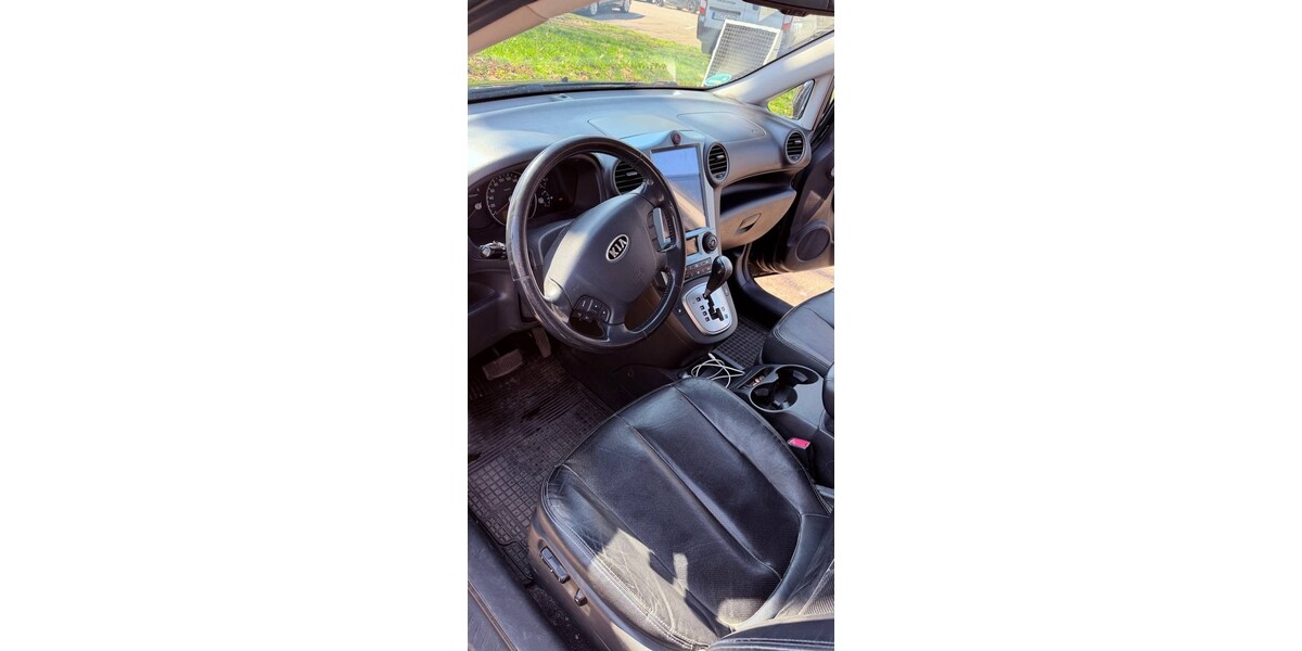 Kia Carens III 215.000 km 3.999 &euro; München 80313